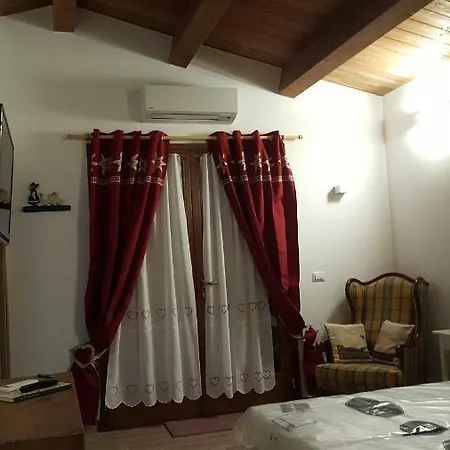 La Casetta Bed & Breakfast *